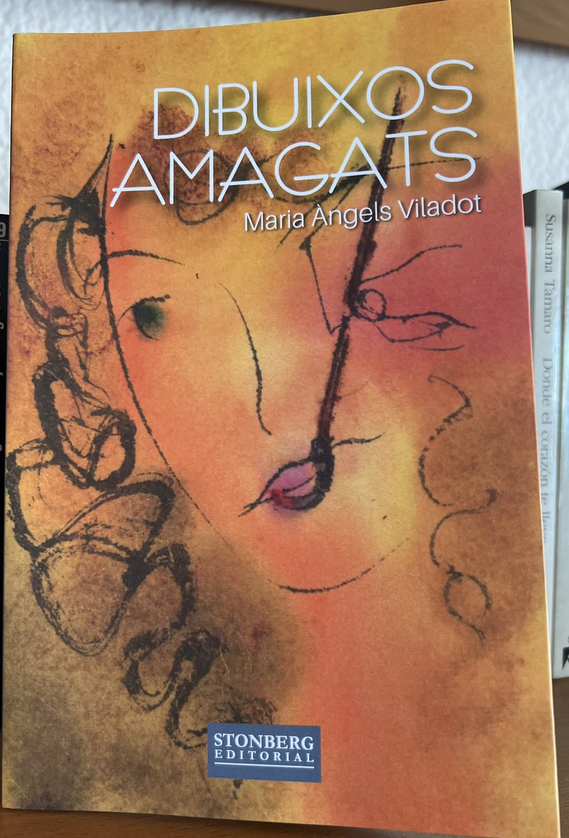 El que amaga la nova novel·la de @ma_viladot és una història d'amistat, clandestinitat, lluita i superació. I si vau estudiar a la UAB o vau viure a Barcelona als anys setanta, trobareu també unes gotes de malenconia. Gaudint molt de la seva lectura.