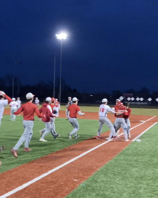NHS_LANCERS's tweet photo. 3 Game “Optional Off-Season” Red/Grey Clash will lead the Lancers into Mandatory Monday!

First Pitch Times Set @ Kirkwood 🏟️:

Tonight 5:45
Saturday 3:45
Sunday 2:00

#ItsOptional 
#CompeteLevel
#StandnOnBiz2k24 https://t.co/aYnJ18ZEiz