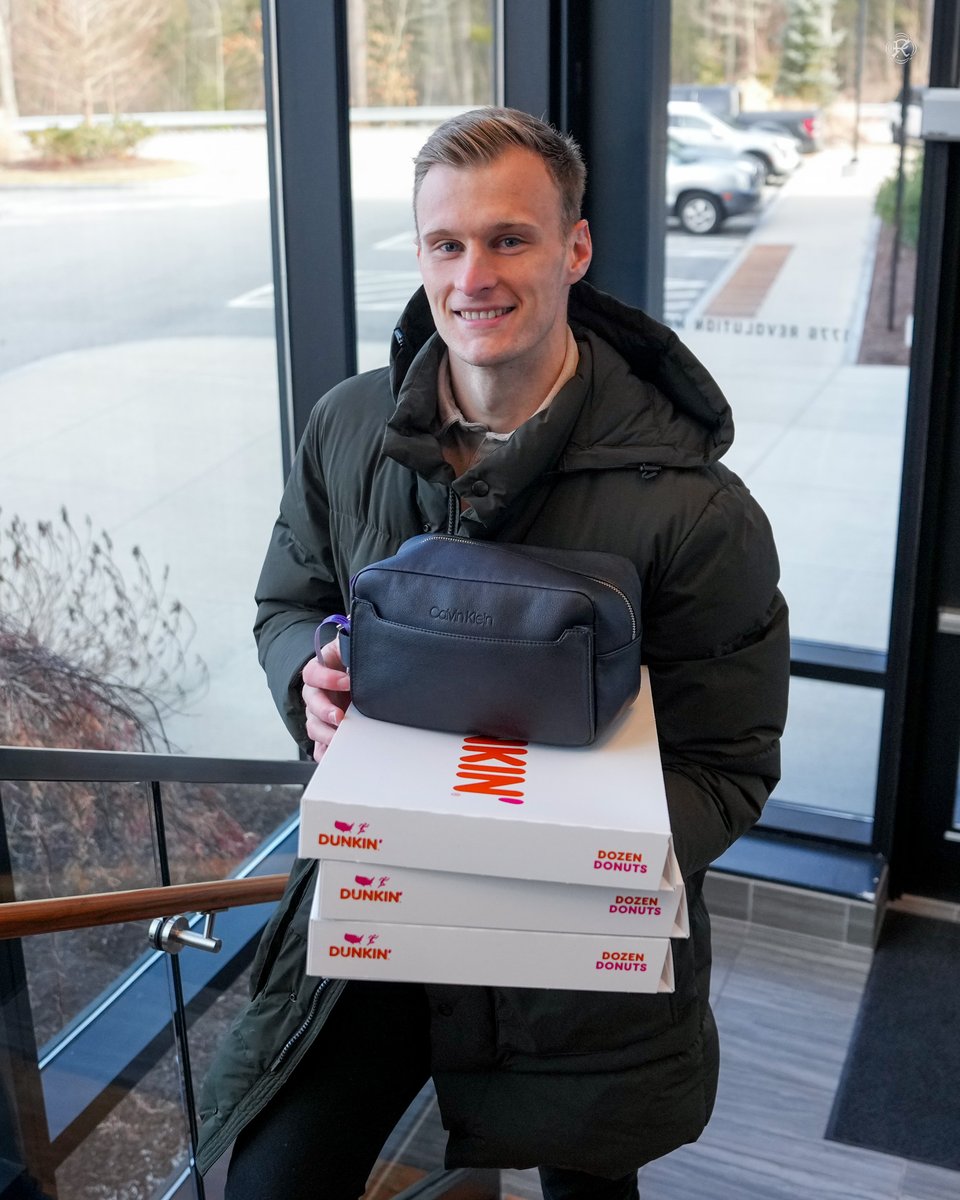 NERevolution's tweet photo. The first of many to come! 🍩😃

#NERevs | @dunkindonuts https://t.co/52lVHyNTkR