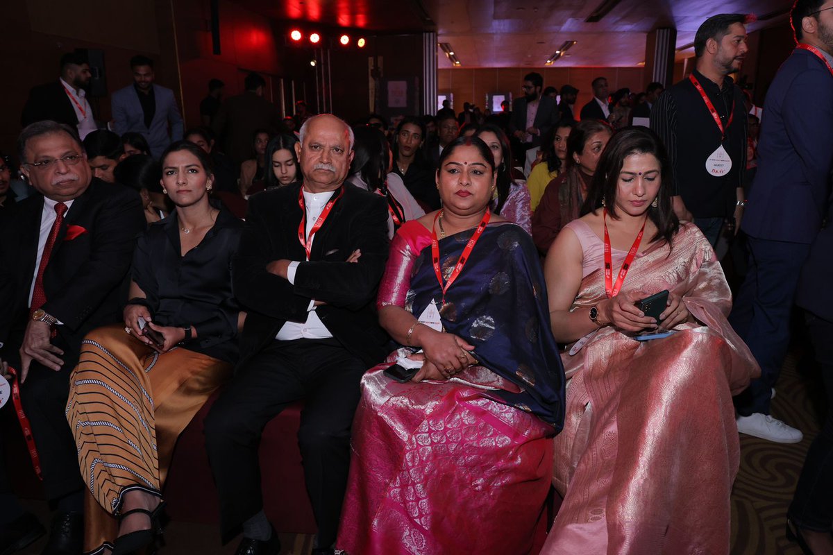 kmmalleswari's tweet photo. Grateful to @TimesOfIndia for the opportunity to be a jury member at the TOISA2023. Honor to celebrate the achievements of young athletes alongside Hon'ble CM Yogi Adityanath Ji & esteemed sports personalities. A memorable event in Lucknow. #MoreSweatMoreGlory #TOISA2023 https://t.co/bMgslvIl1y