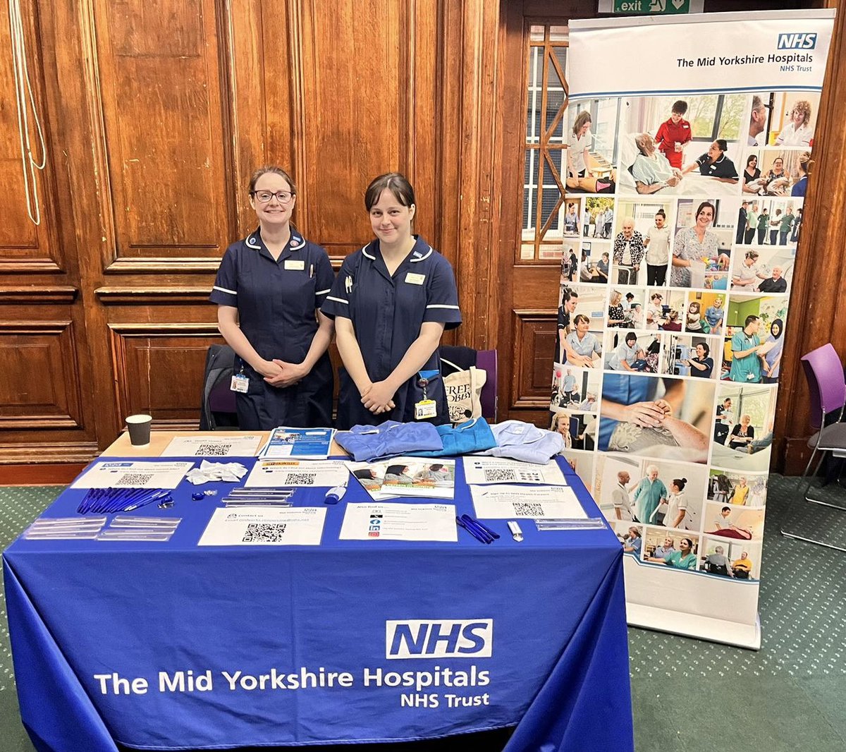The PDEU team have been out and about in the community this week, promoting healthcare careers at Mid Yorkshire! Thank you to @leedscitycoll, @kirkleescollege,@leedsbeckett and Elliott Hudson college for having us! #MYTeam ⭐️