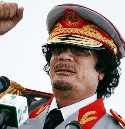 ElNecio_Cuba's tweet image. 🇱🇾 ¿Cómo era Libia bajo la &quot;dictadura&quot; GADDAFI?  

Las horribles 👁️ medias y un discurso por las que fue inevitable la invasión a ese país

Abro Hilo 🤫