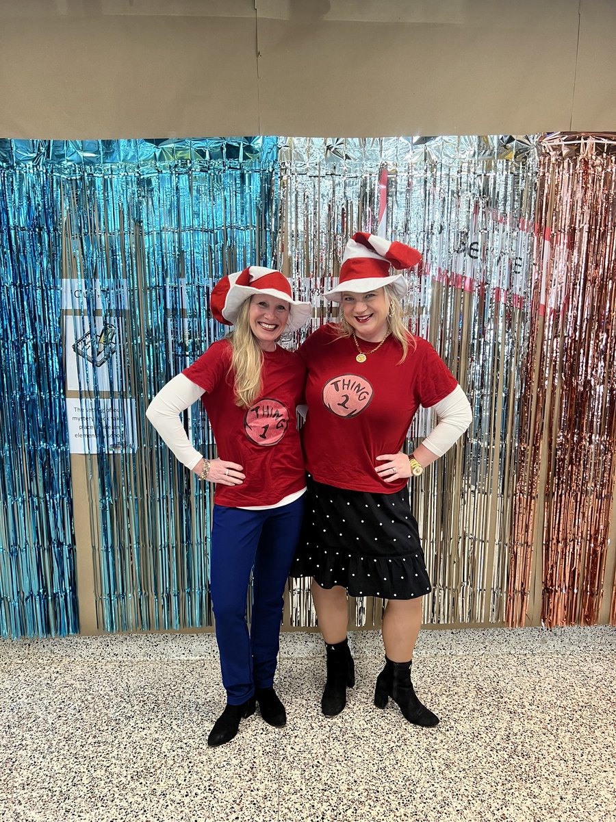 #ReadAcrossAmerica day <a href="/MOSandshore/">Mount Olive Sandshore School</a>!!! <a href="/halla01_hall/">@ReadingwithMrs.Hall</a> did a FANTASTIC job organizing all of the activities. A huge shout out to our guest readers 📚 Thank you so much !!!!