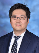 Our latest #ThoracicSurgery Clinics #podcast is up @ thoracic.theclinics.com! Editors <a href="/girlceppa/">DuyKhanh Pham Ceppa</a> <a href="/IUMedSchool/">IU School of Medicine</a> + <a href="/KeiSuzukiMD/">Kei Suzuki</a> <a href="/InovaHealth/">Inova</a> discuss articles from their issue on #Lung #Cancer #Screening with Consulting Editor @vlitle. Issue at: bit.ly/ThoracicNov2023 #LungCancer