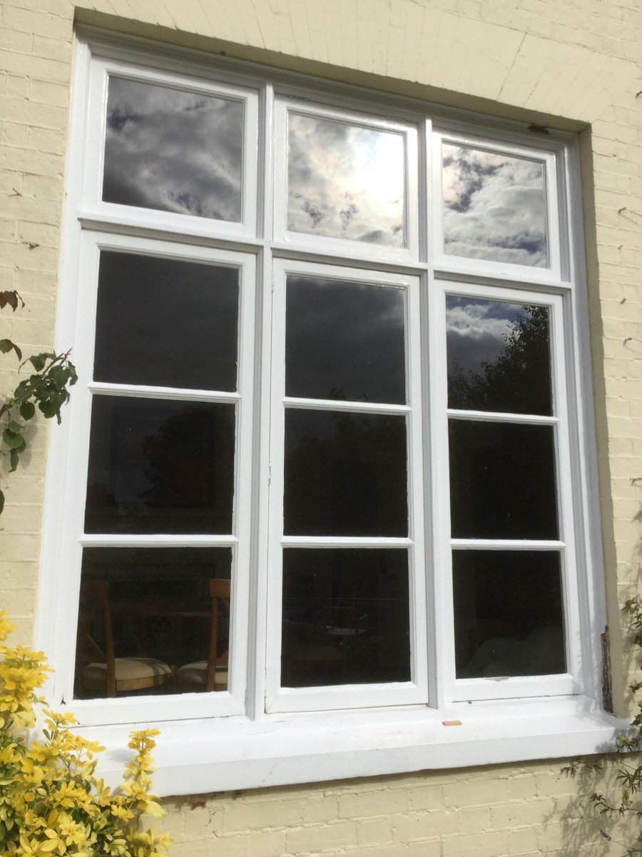 Beautiful deco casement windows from the Timber Windows range, in the same style as the original, gave this home a sympathetic update, with engineered timber providing the perfect, traditional look.

#beforeandafter #casementwindows #pandpglass #surrey #timberwindows