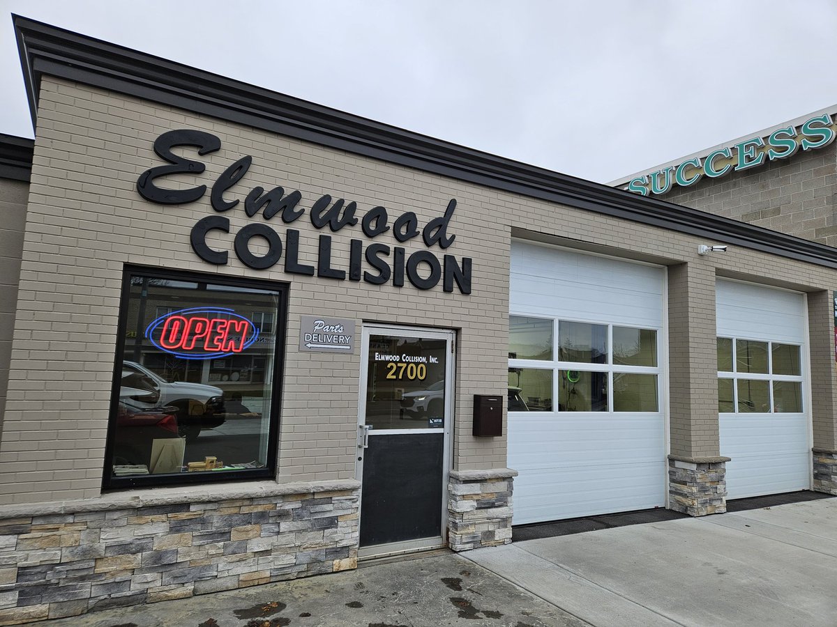 🚗 Need an estimate? Swing by Elmwood Collision in Kenmore, NY! Our doors are open for walk-in estimates and we work with all insurance providers. 🛠️ #CollisionRepair #KenmoreNY #AutoBodyRepair