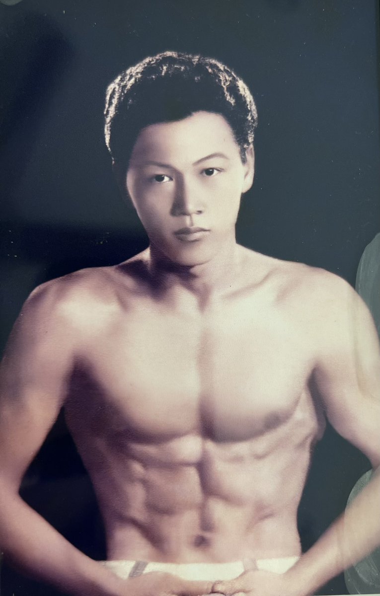 MonkiiPP's tweet image. ฝากบอกเค้าหน่อยครับว่าจมูกตระกูลนี้ของจริง
อากง                                 ป๊า                                  ม้า