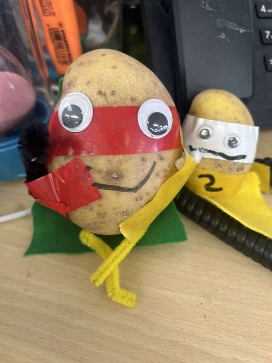 MrsBenedickSPS's tweet photo. This week we read the story Supertato and created our own superheroes out of potatoes. #eyfs #superhero#earlyyears #supertato https://t.co/Of1MyAWk0n