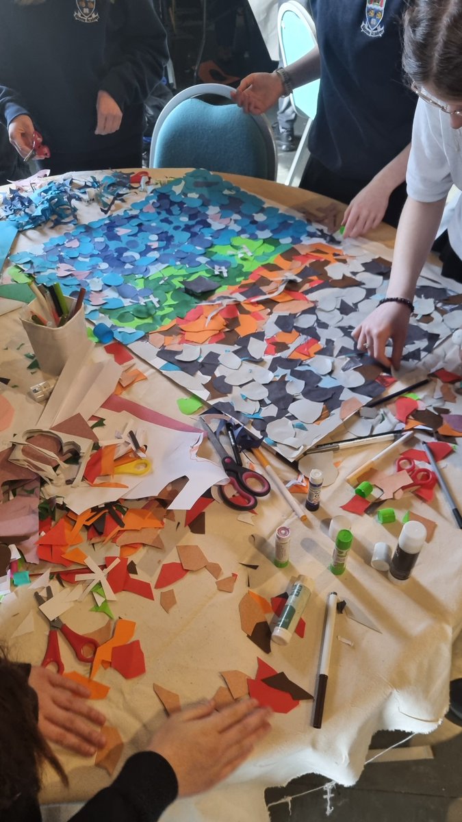 Pupils enjoyed a day exploring ideas around Climate Change and how they can make an impact. They created a collage to show the contrasting futures of inaction, pollution and rising temperatures versus a green future embracing renewable energy sources.@NESCANhub @_afairerworld