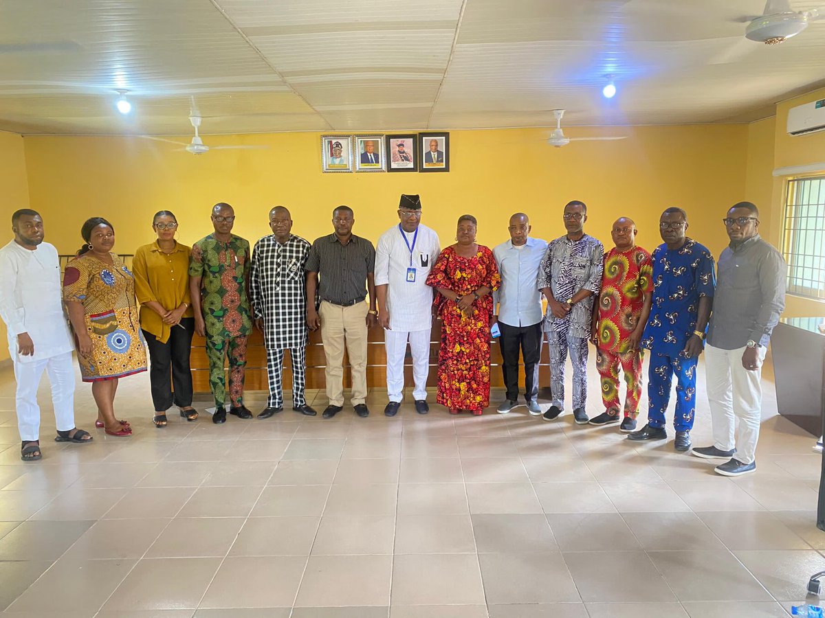 futiamedia's tweet image. FUTIA RECEIVES AKWA IBOM STATE CORRESPONDENTS’ CHAPEL OF NUJ ON A COURTESY VISIT
The Vice Chancellor of the Federal of University Technology, Ikot Abasi (FUTIA), Professor Leo Daniel earlier today received the A’Ibom Correspondents’ Chapel of the Nigeria Union of Journalists.