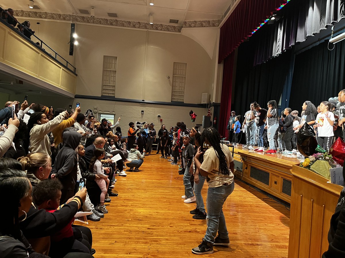 Last night, Mabel G. Holmes School No. 5 had a Hip Hop Performance in Honor of Black History Month.