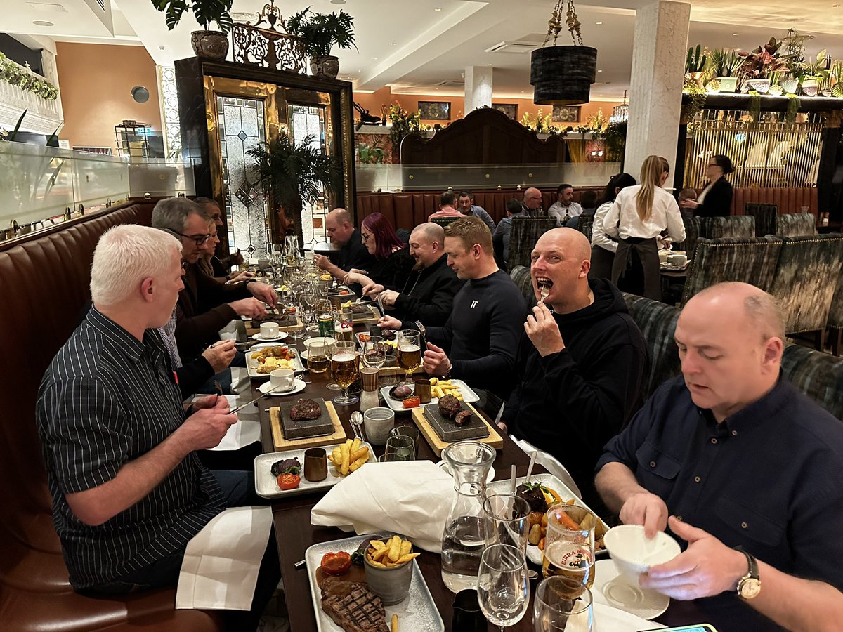 Reiser_UK's tweet image. Thrilled to share a productive few days team bonding with our Ireland regional service team, all to better serve our customers in Ireland.

Great seeing everyone collaborate &amp;amp; bringing enthusiasm and their unique perspectives to the table during group discussions and workshops😄