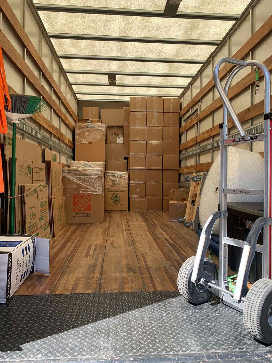 661Movers's tweet photo. Some examples of our work. Boxes are neatly stacked, and furniture is wrapped and protected.

🚛 Learn More👇🏽
https://t.co/zxVdbTq5G6

-------------------------------
#movinghouse #moving #newhome #packing #movingday #removals #movers #storage #realestate #home #movinghome https://t.co/9AqNKtCDfe