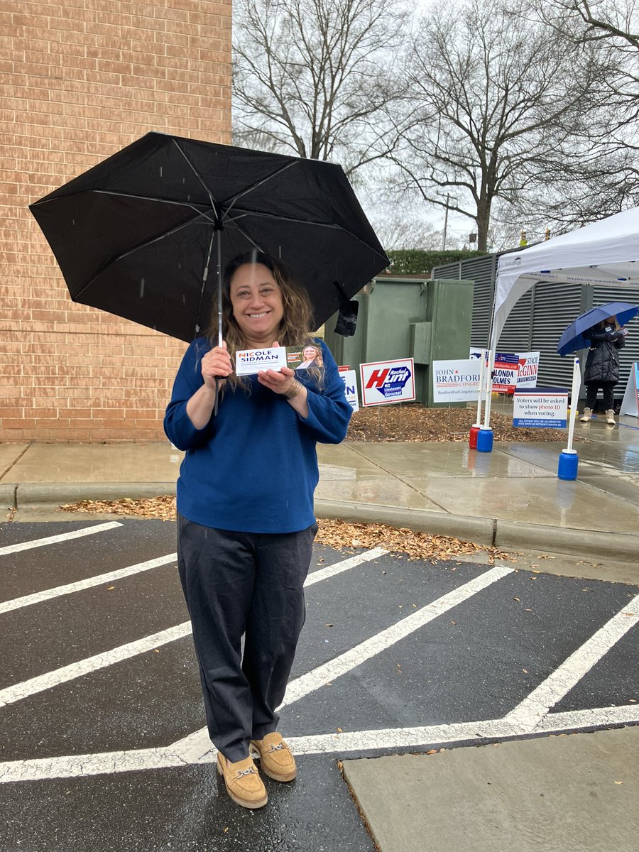 If you want someone who is willing to stand in this cold rain to show you how hard she’s willing to work for you, check out <a href="/nicolefornc/">Nicole for NC</a> and remember to vote for Nicole Sidman for NC House Dist 105. We need representation with integrity. #ncpol #District105 #nchouse