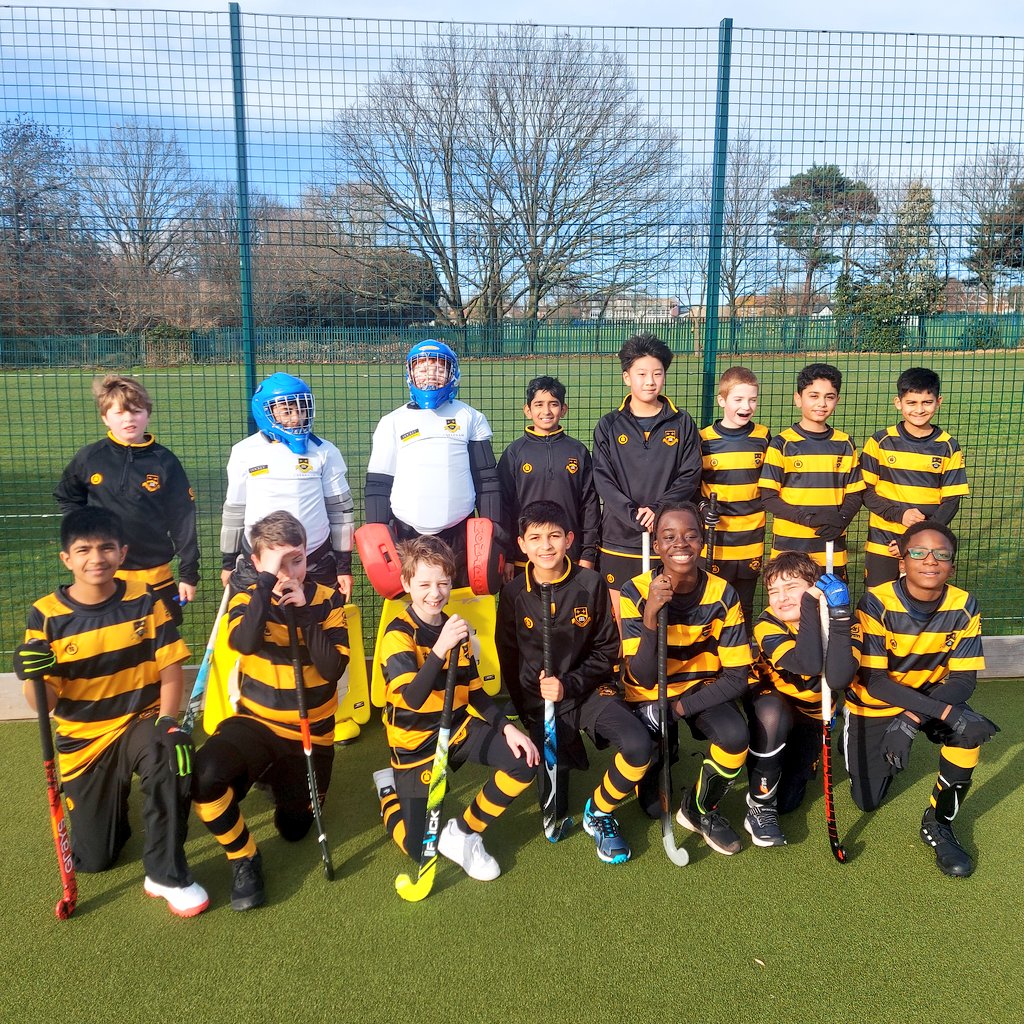 Great to get our U12E and F teams out playing today. Thank you to @ElthamCollHock for hosting two really competitive matches. See you tomorrow for the rest of the block 🤝 @CaterhamSport