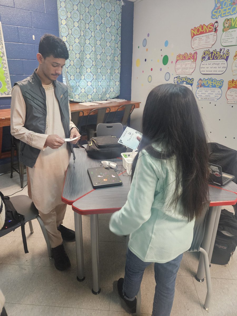 MrsCova_WES's tweet photo. We love strategies that lead to collaboration! In one class, students did "Teach, Teach" to practice sentence types and end punctuation. In another class, we practiced the 3 sounds of "ed" with "Find Your Match." #TeamworkMakesTheDreamWork @GEOIntHS https://t.co/0NWgXT1bXb