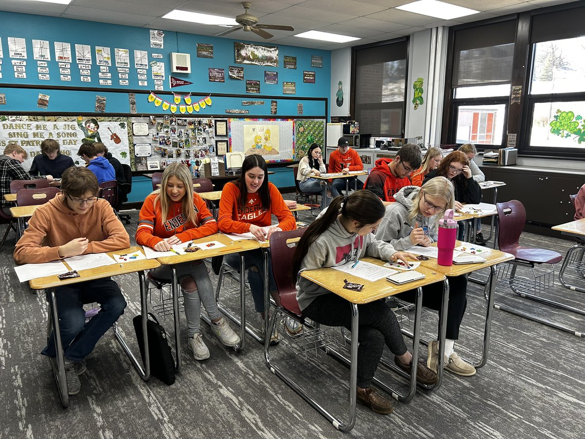 mathlunneborg's tweet photo. Students in #Algebra2 completed probability activities with M&amp;Ms to introduce the next chapter. #DaretoSoar https://t.co/TxYhOjnNSM
