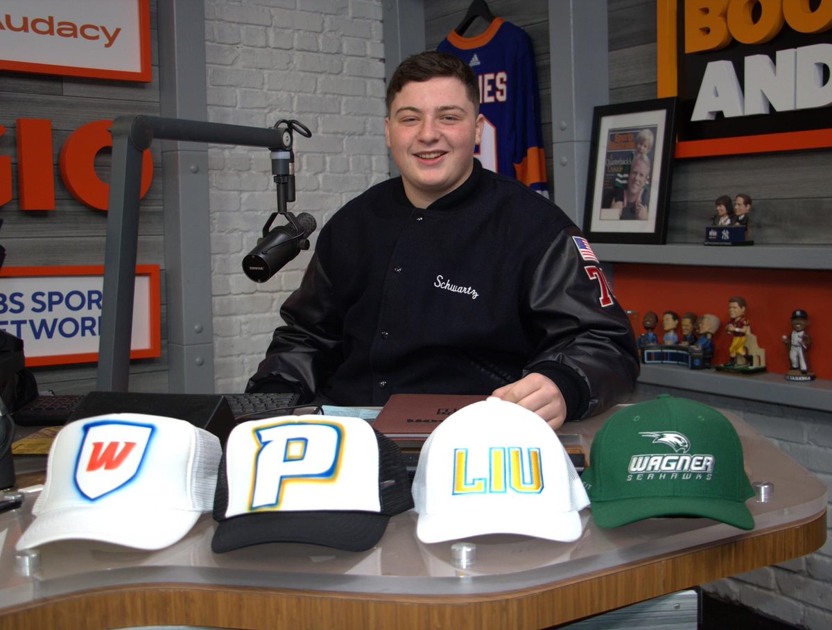 SchwartzSports's tweet photo. Yesterday was just an incredible day for our family! Congratulations @Brad_Schwartz74 on committing to @LIUSharksFB and thank you @7BOOMERESIASON and @GioWFAN for hosting Bradley's special day! Special thanks to @TomIzzoDigital for the photos! #SharkNation #OneLIU 🦈 🏈 https://t.co/rbS2CtbGn7