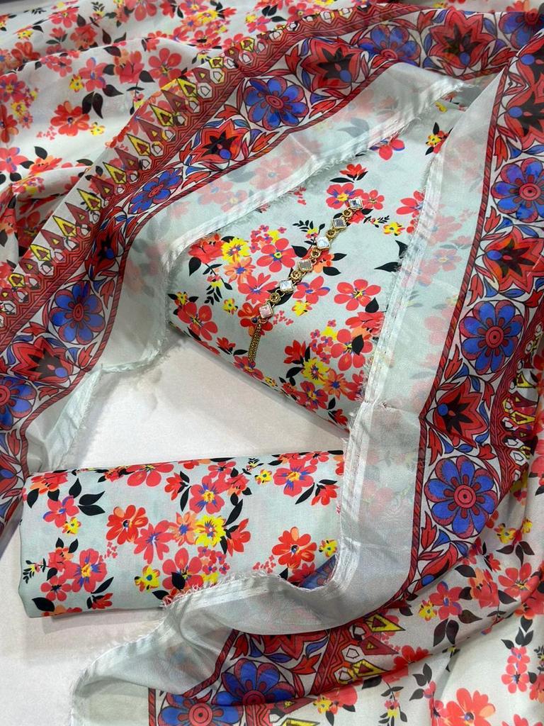 summandar01's tweet photo. #SD_Collection
Fashion hunt โจ
ReStock Alert
Floral Digital printed
Fabric detail
Silk digital printed Dupatta
Swiss digital printed shirt n trouser
*WITH PATTI 3200 fixed*
No bargain please price bilkul fixed https://t.co/9fL3SoKY3A