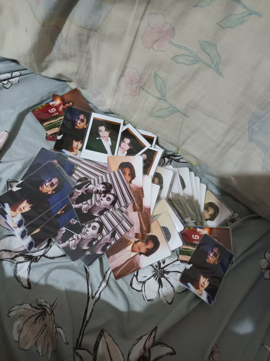 Free_GiveawayMe's tweet photo. Packing done (Limited only) 
#JeffSaturinManila 
#FreeGiveawayMe https://t.co/X7y4mqXRw3