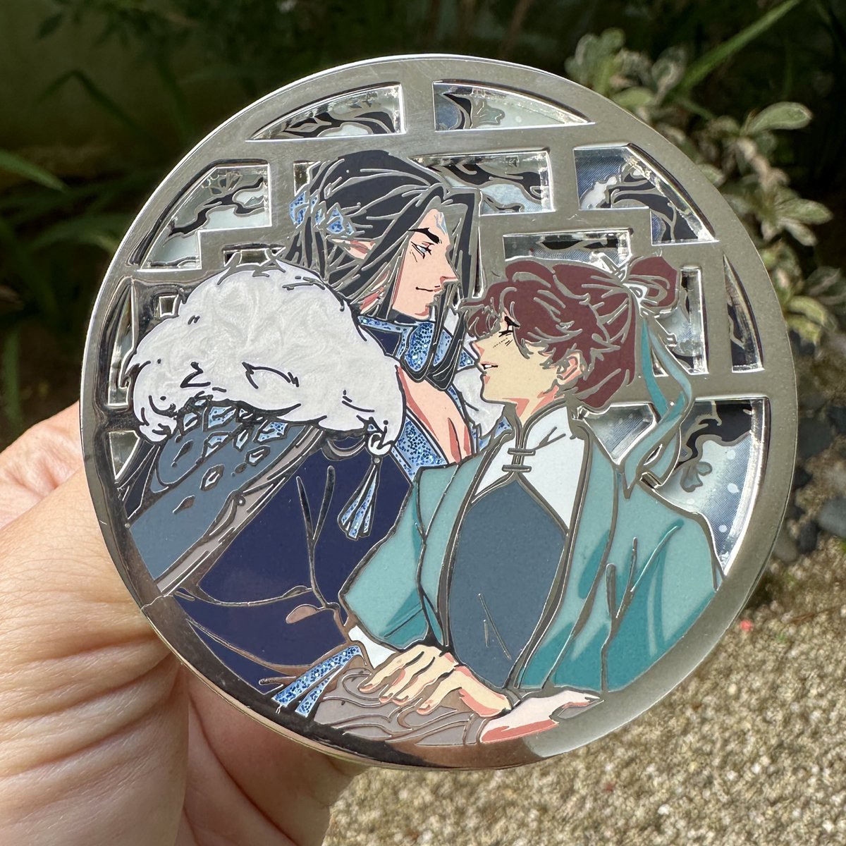 Hi all, extras for Essie Hualian, Essie Bingqiu and Moshang are up. For Moshang, there’s very few stock for gold plated but I made a silver plated variant. Please do not check out with the current danmei preorders! 🙏🏻 

Link: nandemopins.com/collections/dm