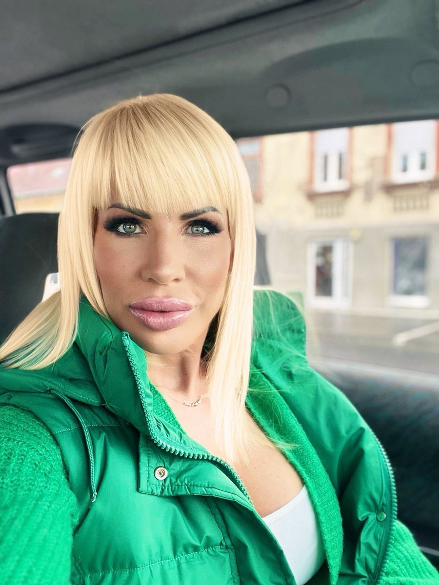 TiffanyRoussoxx's tweet photo. https://t.co/93H7livXJP
You like my new lips? I will show you this site...😋💦
Tetszik az új szám? Gyere az oldalra mutatom mit művelek vele...😋💦 https://t.co/AIZfyiMU2c