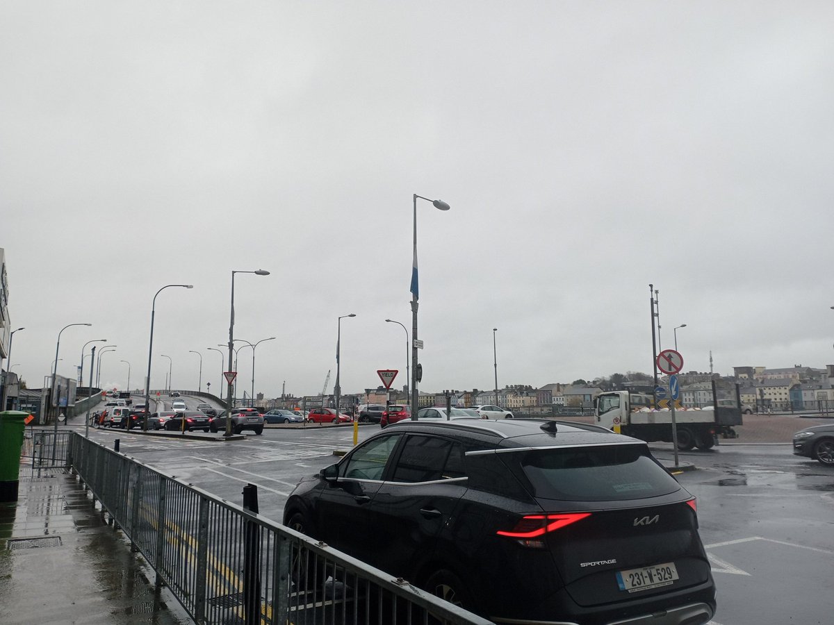 TomFarrelly's tweet image. Waterford Train Station....Final ticket to Farranfore with two changes #NTUTUTORROnTrack #NTUTORRWeek @ntutorr #NEXTGenerationEU