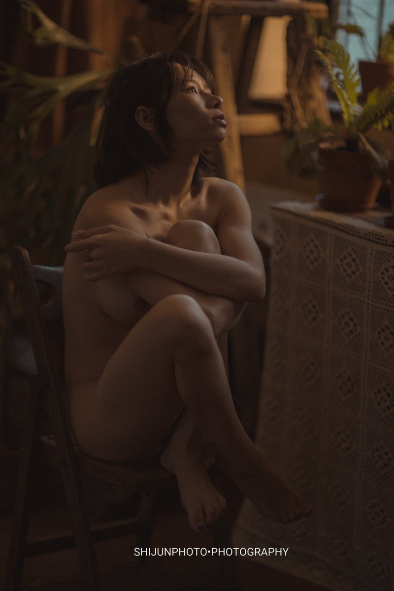 看了日历，马上就迎来惊蛰，老家有“老牛死惊蛰”的说法，说是惊蛰非常冷，衰老的牛很会难迈过这个坎。我还理解为这是冬春之交，天气忽冷会热，病菌繁盛，难怪民间这个时候会做类似蚂拐节这样的通过仪式，以求穰灾祈丰。
​祝大家安康！@Fengsiyuan https://t.co/s58nnaiqfR