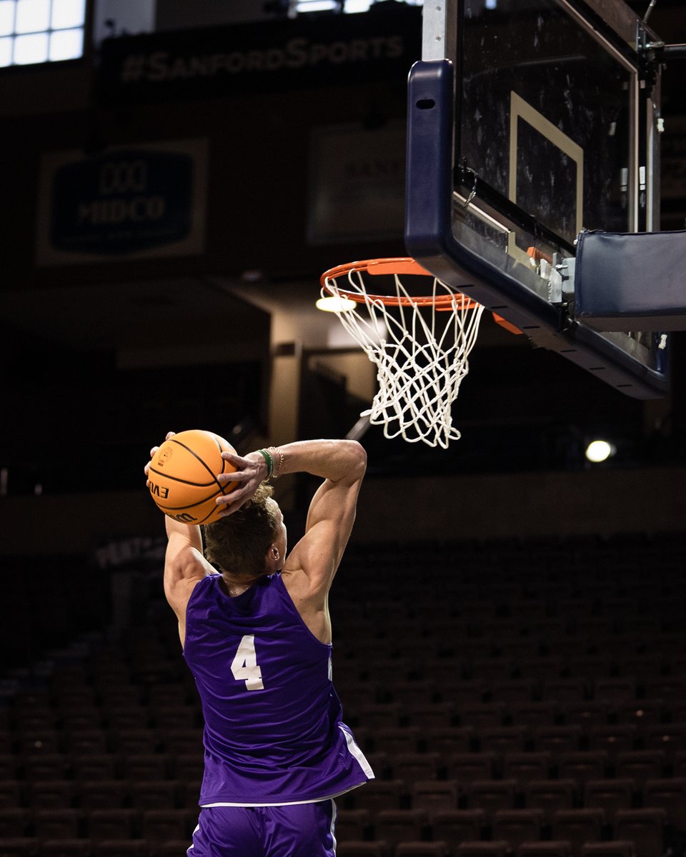 Sioux Falls, SD📍

#RollMavs | #HornsUp
