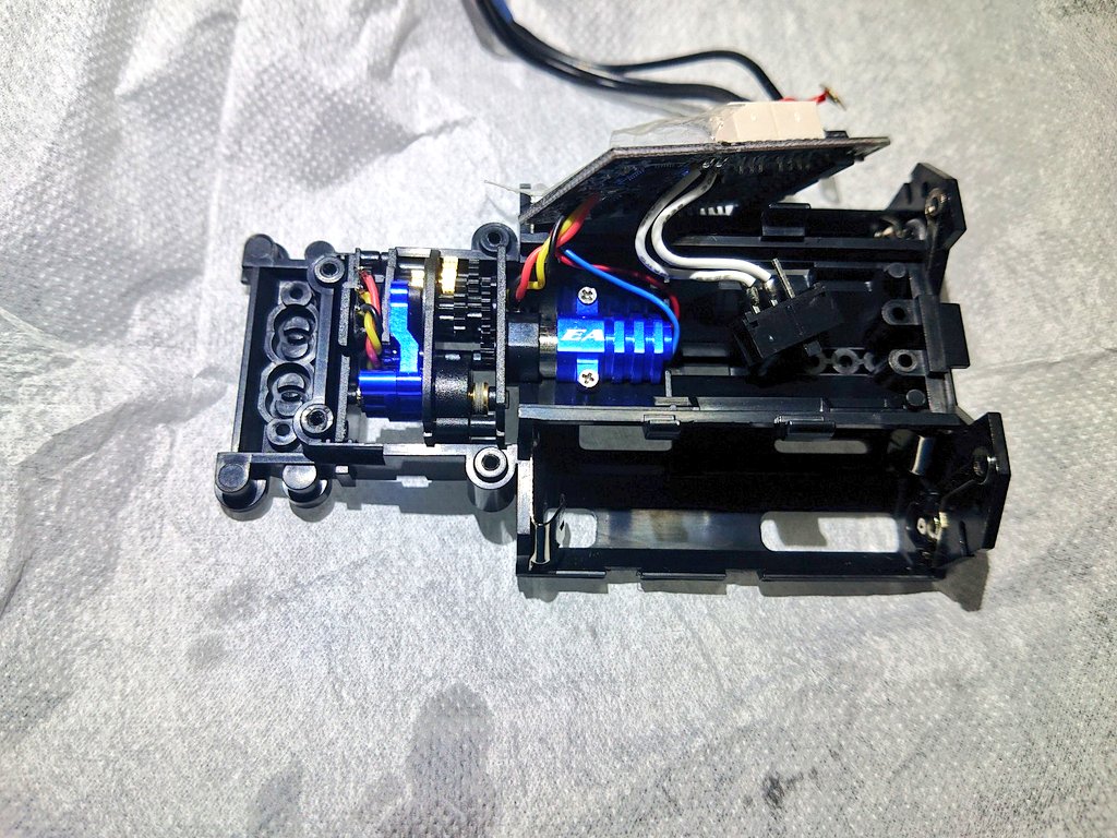 BkWyvern's tweet photo. EVO2 見えない所の強化。フリクション性が無くなったのは言うまでもない。やらなきゃよかった、でも戻すのは負けた気がする。 https://t.co/kA6ir84ILz