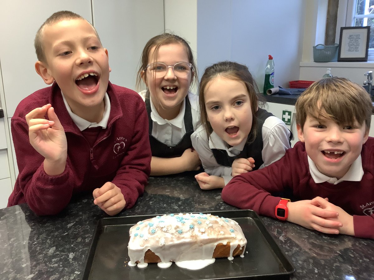 JoAdlam82's tweet photo. This afternoon we made a birthday cake for @StAnnes_EHS . Unfortunately she left too early so we had to enjoy it on her behalf 🤷‍♀️ We did share it with @DMartinStAnnes @RFewStAnnes @IPStAnnes @FHuntStAnnes @DApplefordSACA @BPooleStAnnes and a few others ☺️ https://t.co/XYDGc694dW