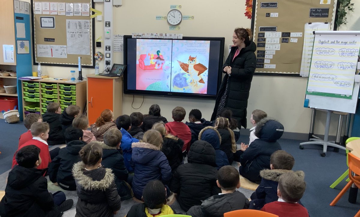 Today’s book club was all about computing! KS1 explored the adventures of Digiduck whereas KS2 read TEK a modern cave boy! #LHA @CampfireEd