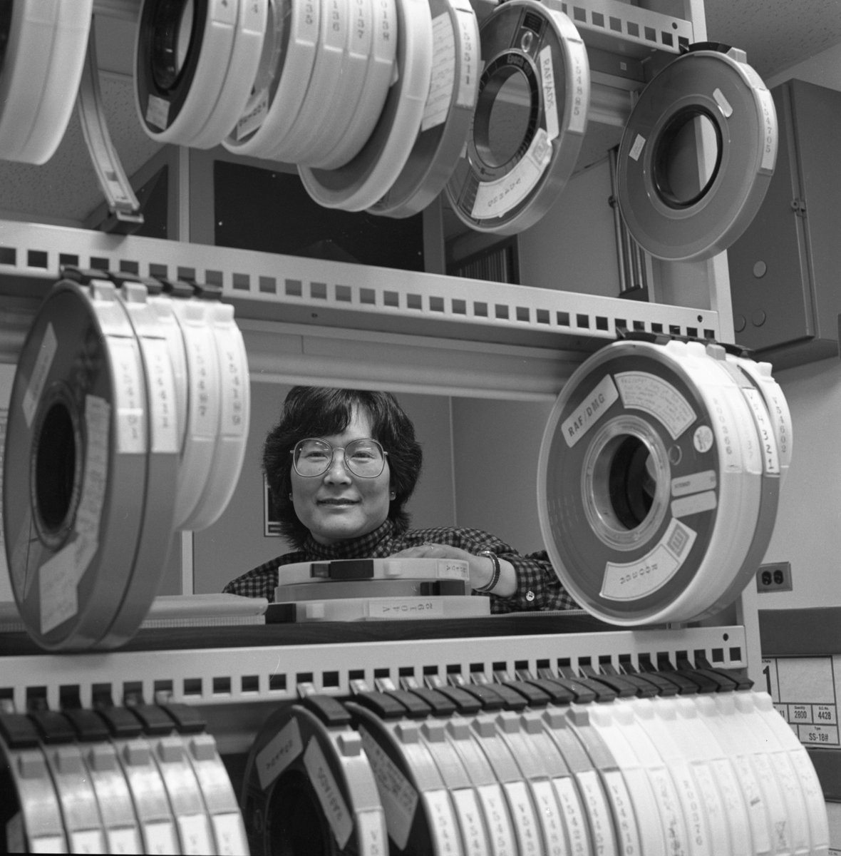 NCAR_Archives's tweet photo. Celia Chen began her career as a computer programmer in NSF NCAR's Atmospheric Technology Division in 1972. 

Read more about Chen in this 1990 staff newsletter profile:  https://t.co/PNlviQLzfa

#ArchivesHashtagParty #ArchivesWomenInSTEM https://t.co/1mB31xHkDu
