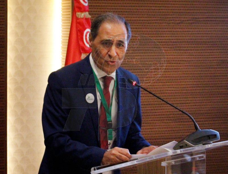 TapNewsAgency's tweet photo. #Tunisia: the official launch of the Pan #African Wound Healing #PAWH, aimed at sharing experiences with African countries on burn care, wound care and healing techniques was announced on Friday by Health Minister Ali Mrabet. https://t.co/cgTJyIMbQ6 https://t.co/cOnaQ0z3Wt
