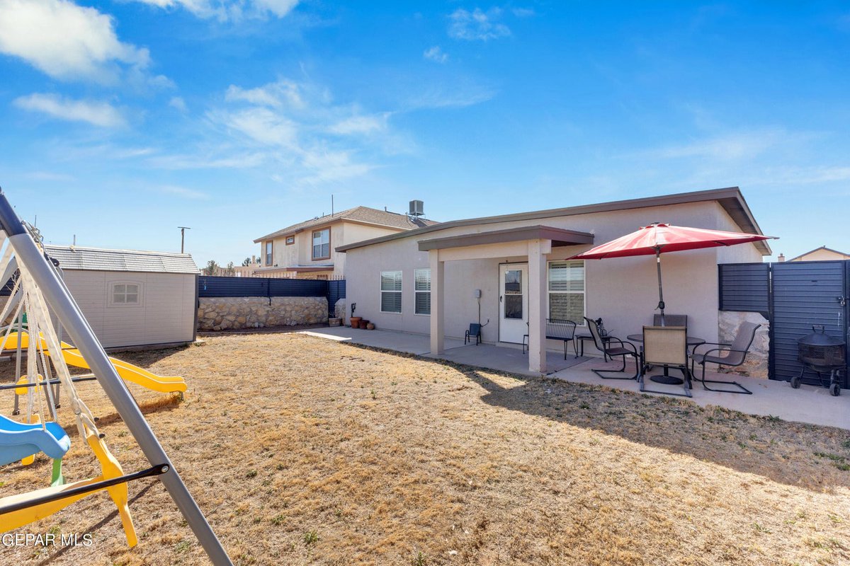 📷 Home For Sale📷
📷 14332 Firewood, 79938
📷 227,000
📷 4 Bedrooms
📷 2 Bathrooms
📷 1,527 Sq Ft
📷 Refrigerated Air
Listing Agent: Humberto Valle, Clear View Realty
📷 Contact me for more info:
Rosemary De La Rosa- ClearView Realty
915-490-9905
flexmls.com/share/A0HO8/14…