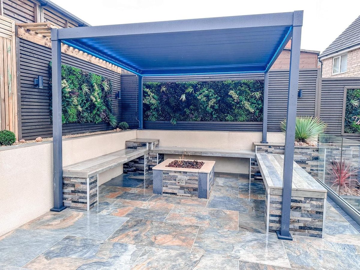 StoneNPorcelain's tweet photo. 📷What a masterpiece... Summer couldn't look any better with this outdoor space! Created with our 'Rustique Porcelain 600x900' 'Riverside Mocha 600x900' and our 'London Daze wall cladding.'📷
Message for more info, or contact us by:
📷 01744 304545 https://t.co/whAOyLrX4A