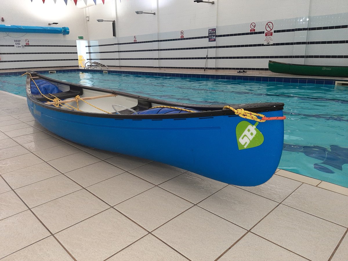 SouthfieldSch's tweet photo. This afternoon, our Gold Duke of Edinburgh's Award students will be completing part two of their pool session, canoe training.
Have fun!
@dofe #DofE #GoldAward #canoeing #dofewithadifference https://t.co/SkbR4cThiV