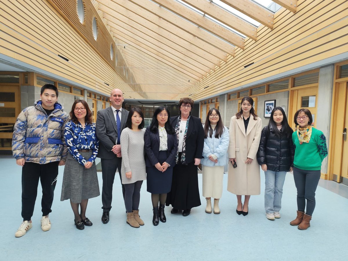 SETU_Global's tweet image. This week, we welcomed a visit from the Embassy of China to SETU. Here&apos;s a snapshot of the group, along with students from partner colleges NUIST and JNLU. 📸 #EmbassyVisit #SETU #NUIST #JNLU #SETUGlobal #MakeYourFutureNow 🇨🇳 🇮🇪