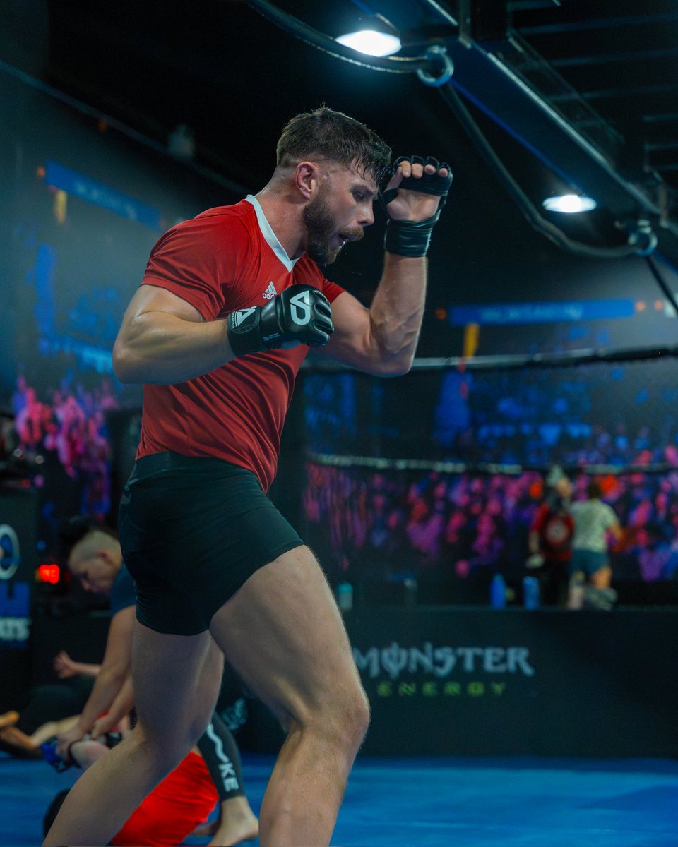 Three weeks to the day until I become <a href="/bellatormma/">Bellator MMA</a>
 lightheavyweight world champion and Belfast's first two time mma world champion!
The biggest night of mma in Belfasts history has gotten even more stacked with another world title fight added to the card.