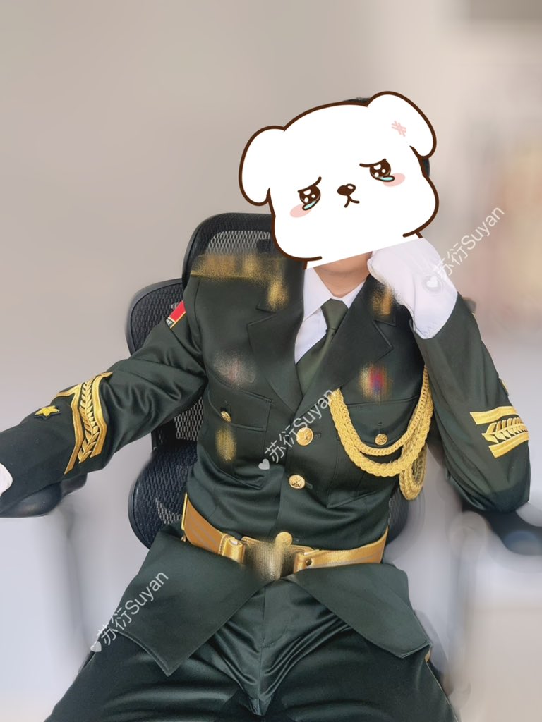 活在记忆里的，不是那个已经离开的人，而是此刻的自己。