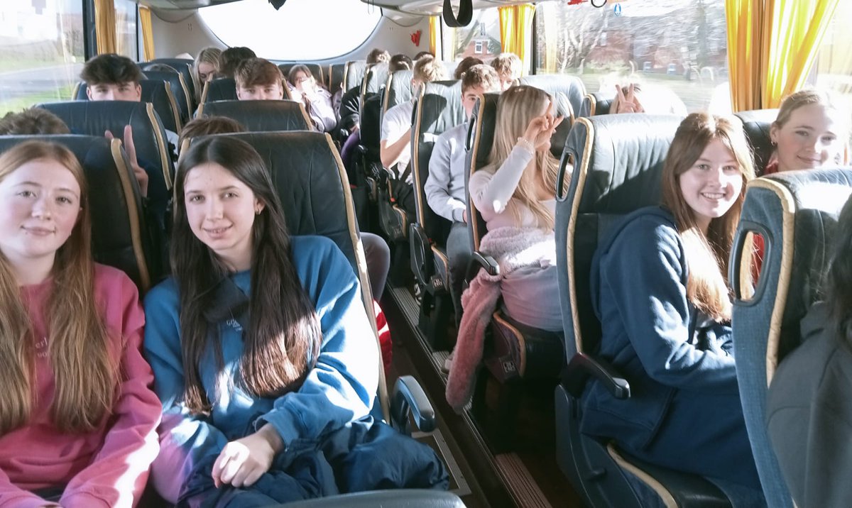 TMB_School's tweet image. PGL Weekend is underway #revisionweekend  🧗‍♂️📚