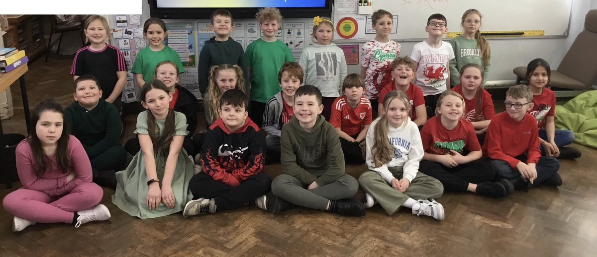 Dydd Gwyl Dewi Hapus 🌼🏴󠁧󠁢󠁷󠁬󠁳󠁿