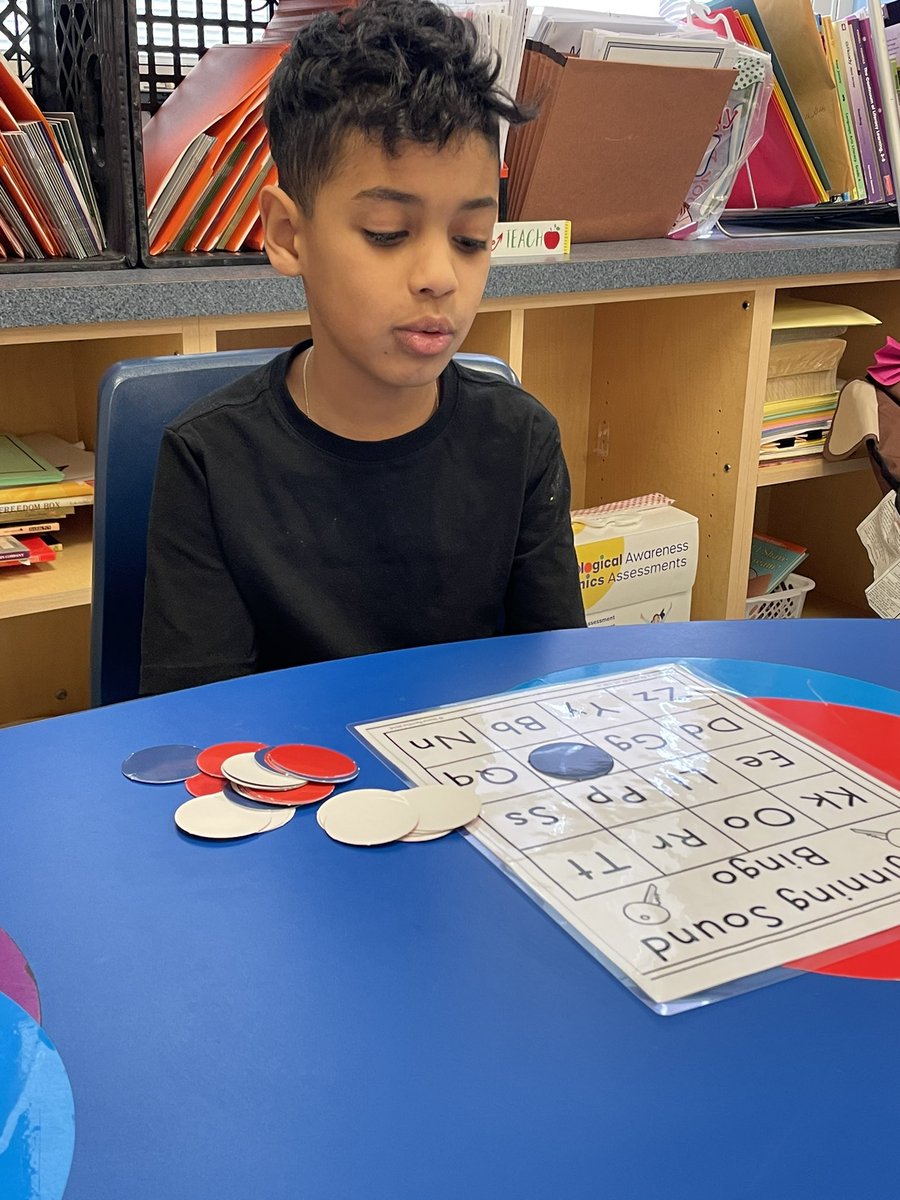 MrsGibbs210's tweet image. #phonicsbingo #learningshouldbefun @25Lafayette