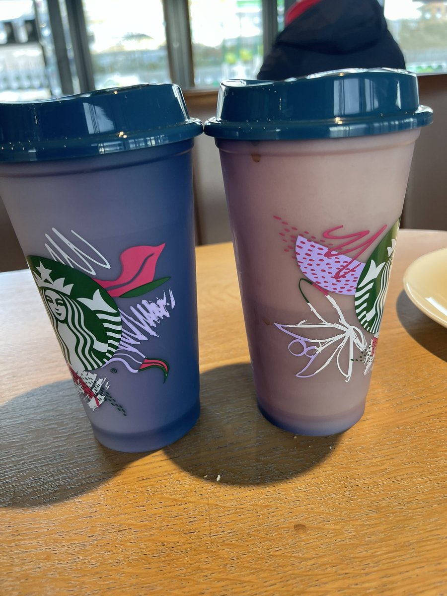 Okay, sometimes I’m entertained by so very little. Bought this new @starbucksuk cup. Didn’t realise that when hot liquid goes in it changes colour to pink! How cool. @erewashsound