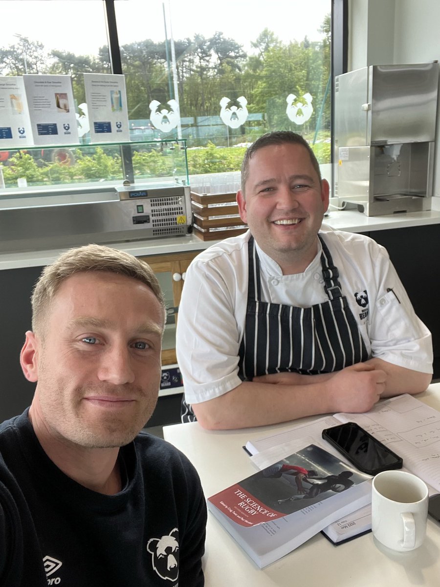 A superb 2 seasons working with @Chef_Mikebache I’m gutted to see him leave 🐻, however I’m very excited to see him smash his next role in football We took the “performance nutrition” game to the next level Enjoy mate 🙏🏻