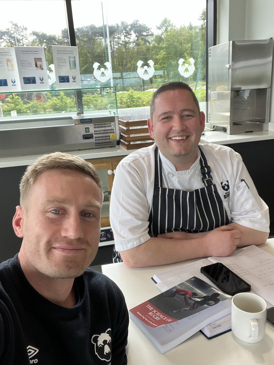 A superb 2 seasons working with <a href="/Chef_Mikebache/">Michael Bache</a> 

I’m gutted to see him leave 🐻, however I’m very excited to see him smash his next role in football

We took the “performance nutrition” game to the next level 

Enjoy mate 🙏🏻