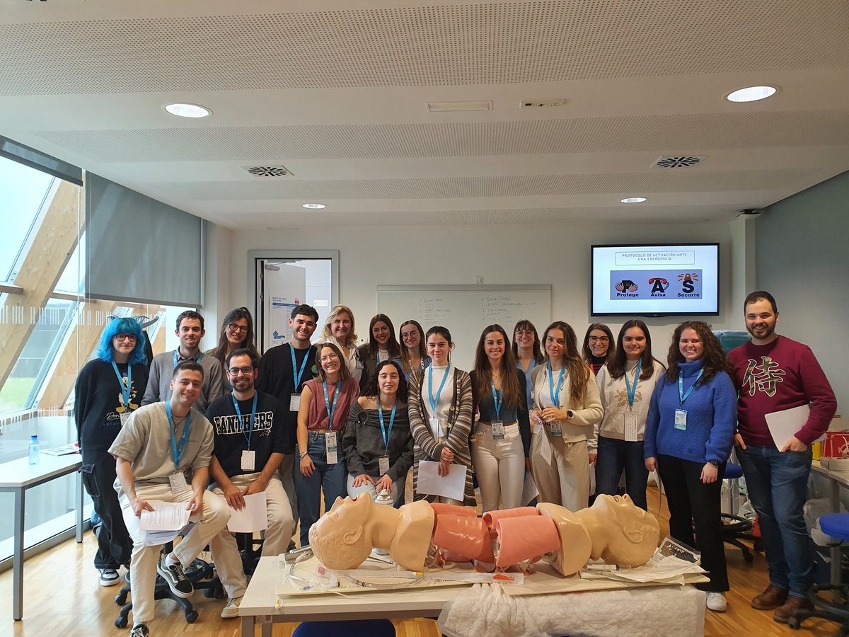 Un año más Taller RCP Avanzada dentro de espacio CEMUO. Muchas gracias a organizadores, equipo instructor y alumnos.  !Excelentes!