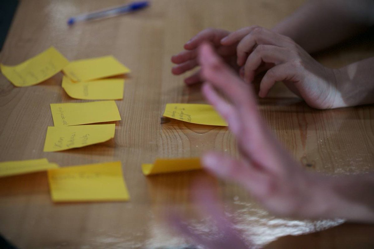 Le'ts play!✨

És l'hora de dividir-nos en 2 grups! Amb les enginyeres de so <a href="/giuliapinsyl/">Giulia Silvestri</a> i <a href="/shoegazerstella/">Stella</a>, <a href="/thaisruizdealda/">Thais Ruiz de Alda</a>, <a href="/annits/">Anna Inglés</a> i l'ajuda de la IA, juguem amb una text-to-music.

#8MCanòdrom