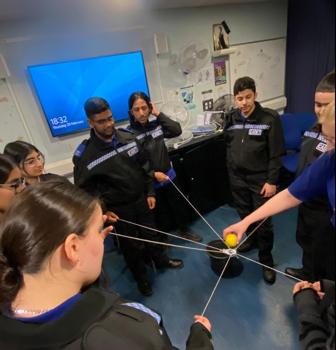 CadetsWMP's tweet photo. 👮‍♀️Radio work &amp; learning to work with each other with #teambuilding exercises completed last night by #1BE @CadetsWMP @StechfordWMP @WMPolice @WMPolice 👮‍♂️🚔if you are keen join is as a cadet or Cadet leader email cadets@westmidlandspolice.uk #Teamwork #communication #fun https://t.co/zX8DUuZsrO