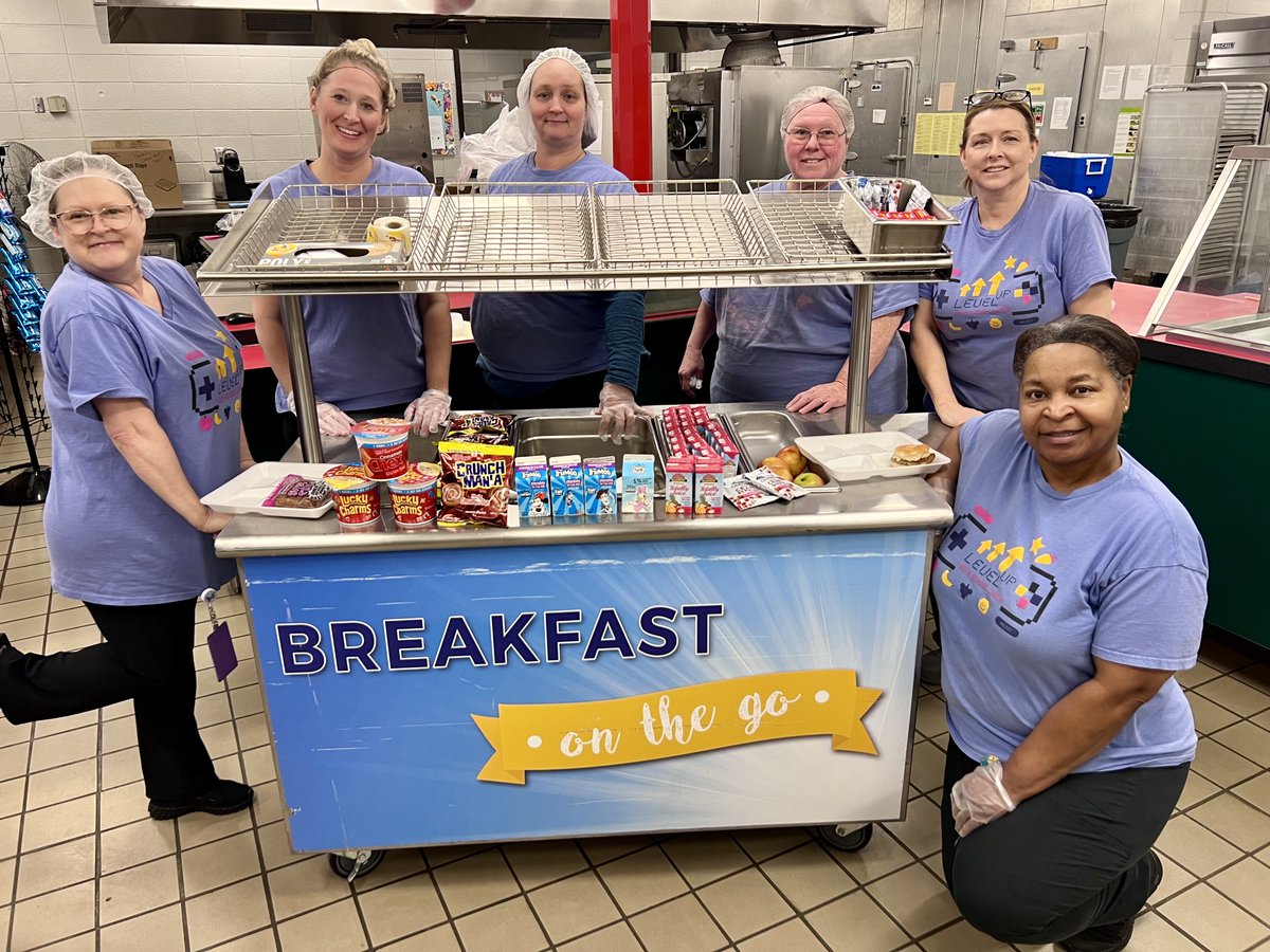 Happy National School Breakfast Week! Let's celebrate starting each day right with a nutritious breakfast! Our schools are highlighting the benefits of a healthy morning meal. Shoutout to our amazing school nutrition staff for providing delicious options to our students!